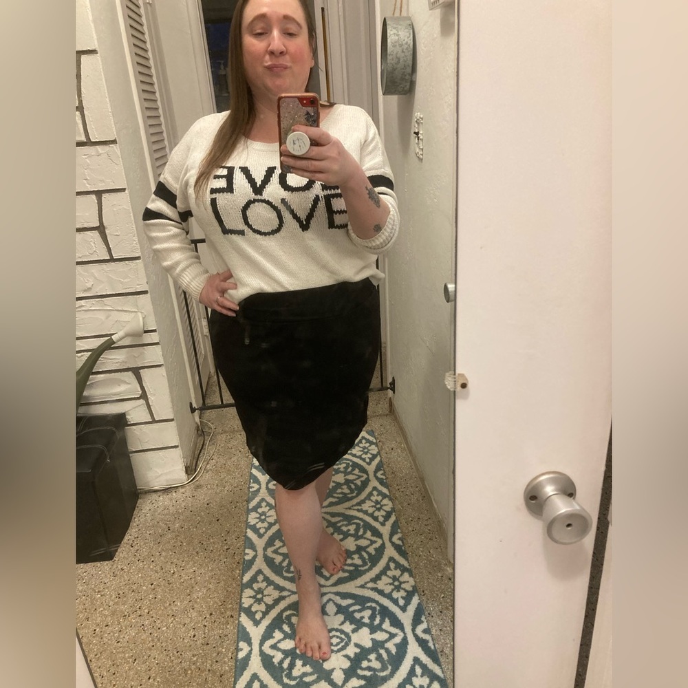 Torrid size 2 Love sweater.  Cute and flattering!